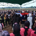 Polda Lampung Berduka: Kapolda Hadiri Upacara Pemakaman Bripka Anumerta Arya Supena yang Gugur Dalam Tugas