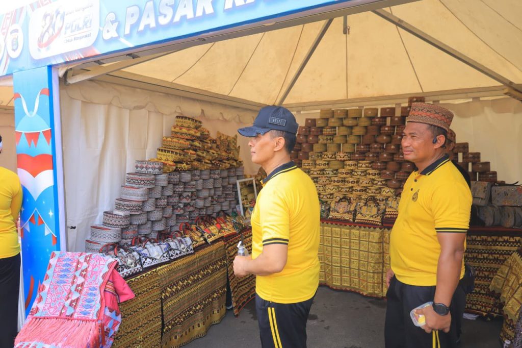 Polda Lampung Gelar Bazar, Pasar Rakyat, Olahraga Bersama, dan Bakti Sosial Sambut Hari Bhayangkara ke-80