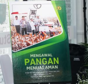 Ketahanan Pangan Jadi Isu Strategis Nasional, Wakapolri Luncurkan Buku ke-42 “Mengawal Pangan Menuai Aman”