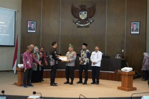 Polda Riau Raih Dua Penghargaan Keterbukaan Informasi Publik, Kapolda : Kado Istimewa Hari Bhayangkara ke-80