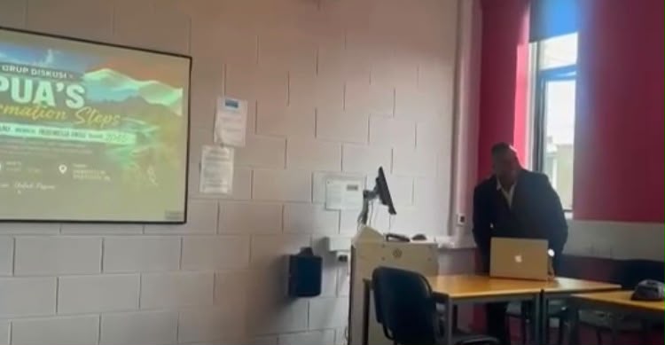 Diaspora Papua di Inggris Bahas Strategi Pembangunan Papua bersama Mahasiswa Doktoral Internasional.