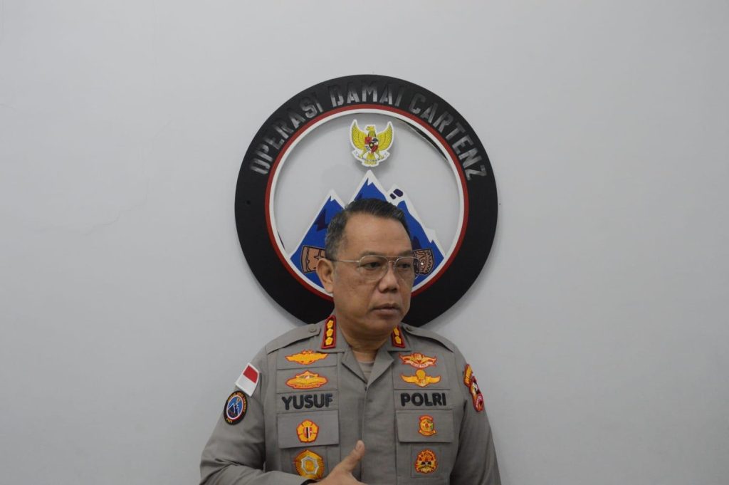 02-4